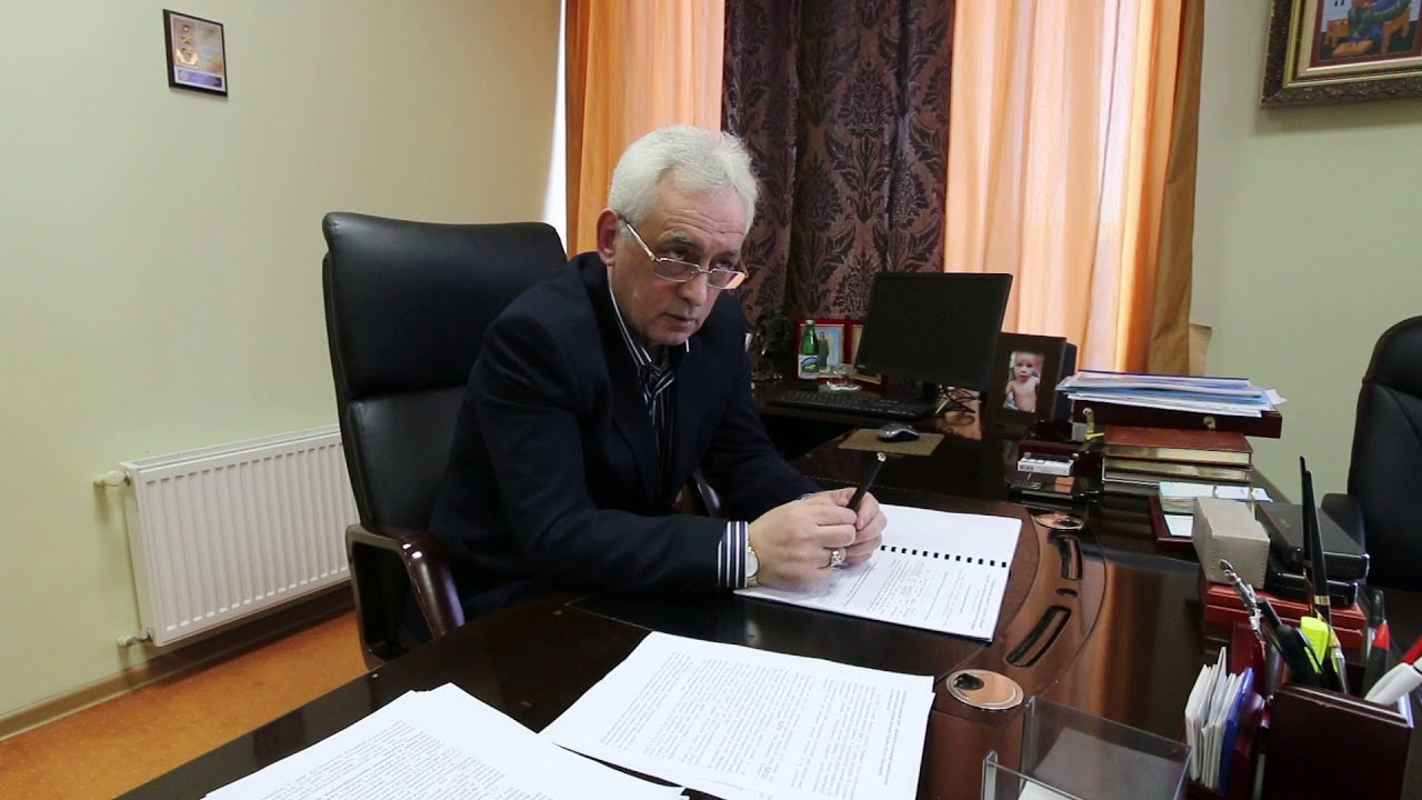 Начальник Чернівецької митниці Микола Салагор не вийшов з відпустки на роботу